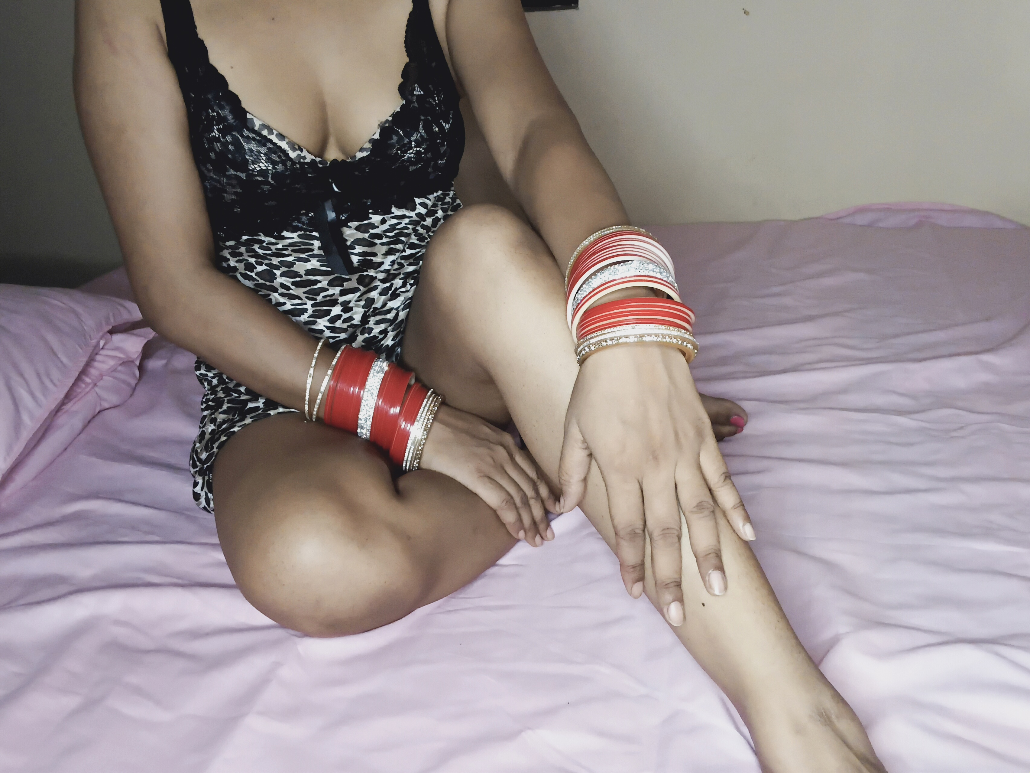 भाभी के सेक्सी हॉट शॉर्ट्स देखने के लिए सदस्यता ग्रहण करें #bhabhiji #virul #hotshorts #hotdesibhabhi